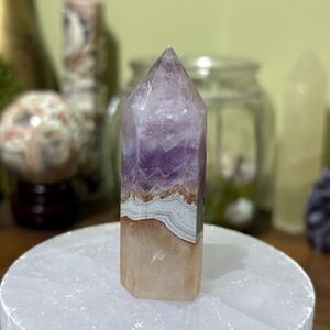 Lace amethyst tower